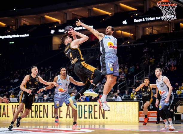 这场对阵曼 这场对阵曼